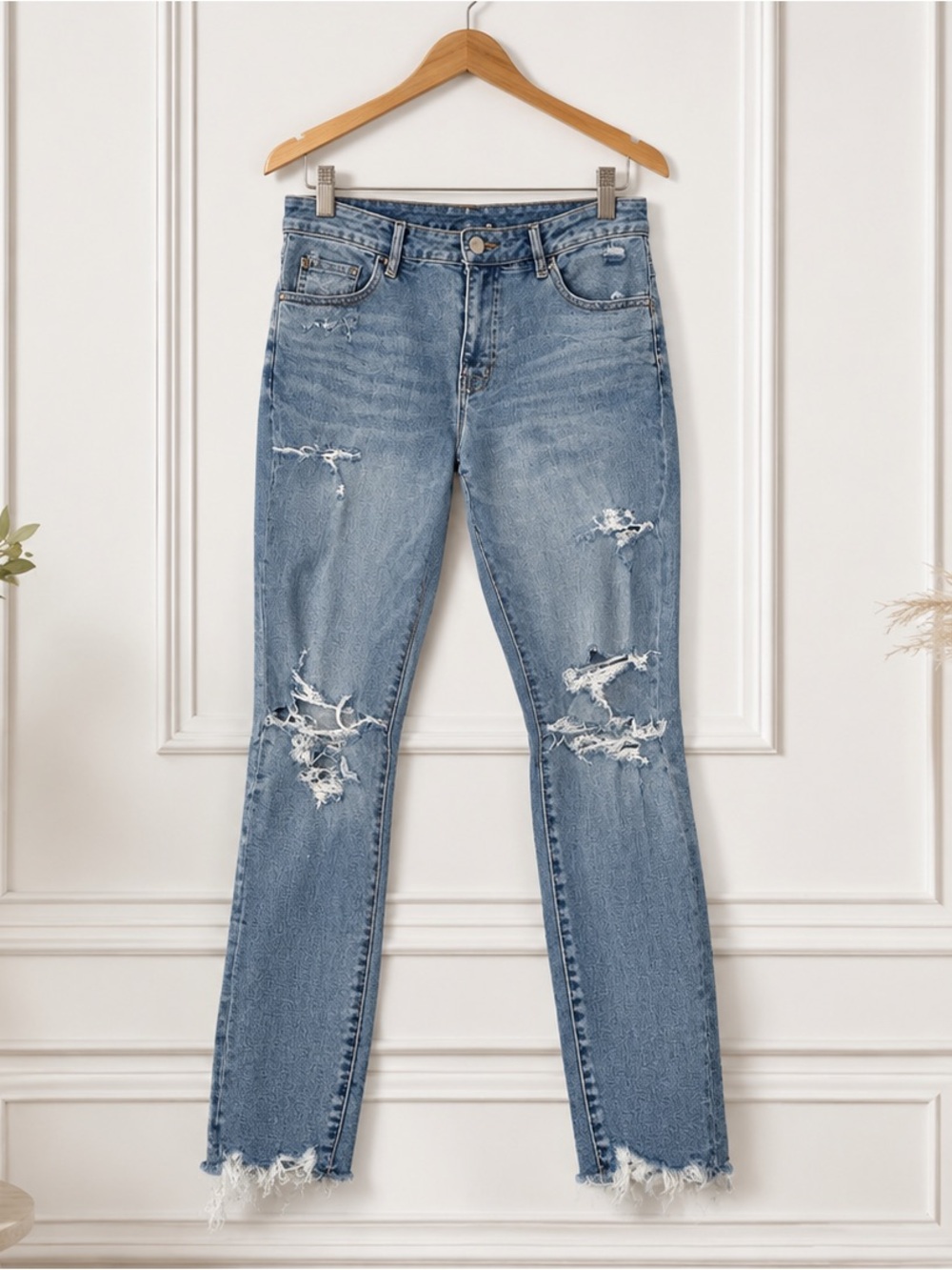 NWT American Eagle Next Level Stretch Distressed Raw Hem Jeans Women’s Size 14 R
